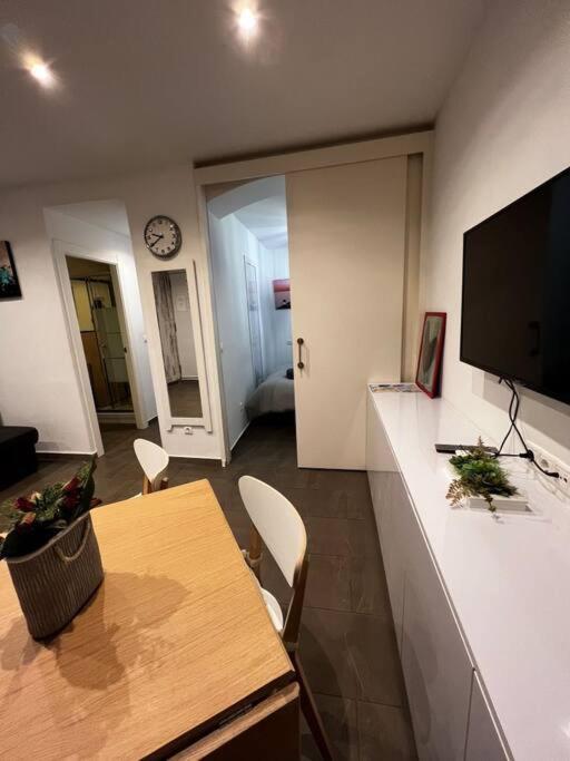 Great Apartment Close To Plaza De Torres Alicante Kültér fotó