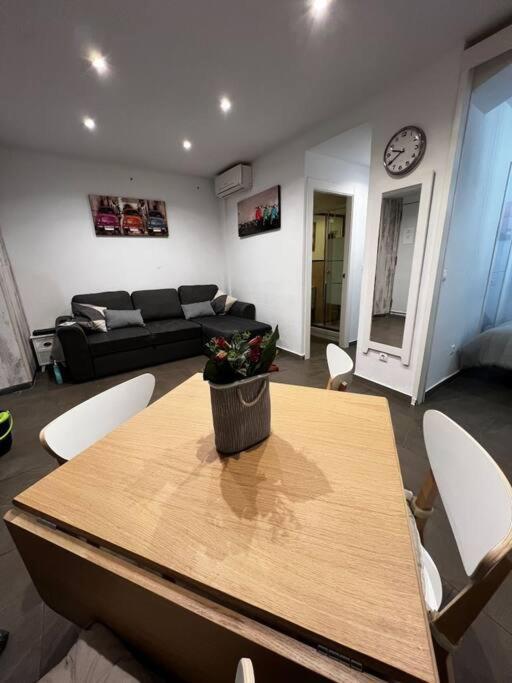 Great Apartment Close To Plaza De Torres Alicante Kültér fotó